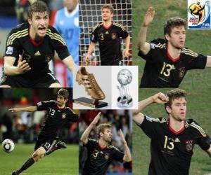 yapboz Thomas Müller gol kralı (Golden Boot) Dünya Kupası Güney Afrika 2010 ve turnuvanın en iyi genç oyuncu.